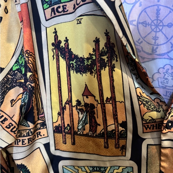 ASOS designs studio rare, tarot card, satin vibes, long line, shirt, button up - Picture 7 of 9